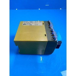 PNOZ8 pilz 24VDC-A8ใช้เป็นชิ้นส่วนอุปกรณ์เซมิคอนดักเตอร์รุ่นเก่า - Product Image 2