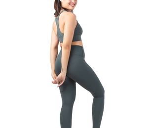 ชุดโยคะสำหรับผู้หญิง ราคาขายส่ง คุณภาพพรีเมียม ระบายอากาศได้ดี เป็นมิตรต่อสิ่งแวดล้อม เหมาะสำหรับฟิตเนสและออกกำลังกาย ปรับแต่งได้ มีเชือกผูกด้านหน้า - Product Image 4