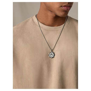 Camiseta corta para hombre, corte holgado, con estampado gráfico de números, manga corta, cuello redondo, camisa de gamuza sintética, estilo casual y urbano - Product Image 4