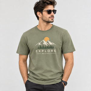 Camiseta de Hombre con Estampado de Montaña Explore More, Manga Corta, Cuello Redondo, Casual, Transpirable, Corte Regular, 100% Poliéster, Tejido Jersey en la Parte Delantera - Product Image 3
