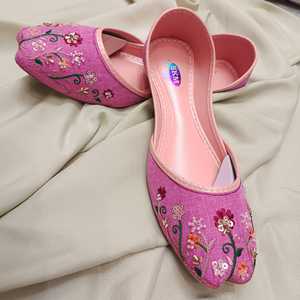 Custom Sizes & Colors Handmade Punjabi Indian Pakistani Khussa Shoes For Women Flat Anti-Slip Comfortable Khussa For Girls - Product Image 5