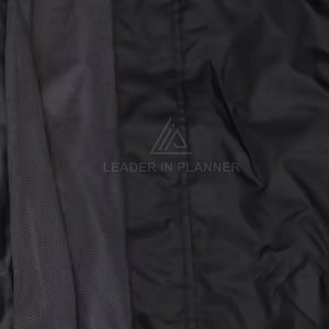 ชุดวอร์มกันลมแบบมีฮู้ดสำหรับผู้ชายสั่งทำพิเศษสำหรับฤดูหนาว สีพื้นพร้อมพิมพ์โลโก้ตามสั่ง - Product Image 3