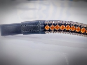 Bandeau de luxe à 5 rangs de cristaux orange, noir et blanc pour cheval, accessoire de bridon pour concours équestres, vente en gros - Product Image 2