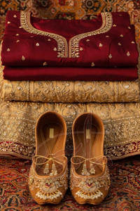 Calzado Khussa para Mujer, Antideslizante, Parte Superior de Seda Cruda, Color y Logotipo Personalizables, Diseño de Moda de Alta Calidad, Todas las Temporadas, MOQ Bajo, Superventas - Product Image 5