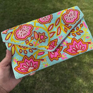 Sac à main décontracté indien fait main de luxe avec accessoires de mode en cristal, poignée perlée multicolore et durable, style baguette, local - Product Image 6