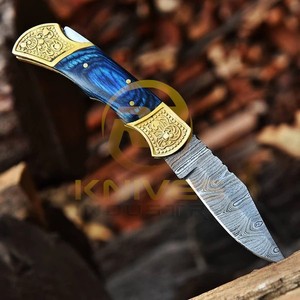 Couteau de chasse artisanal en acier Damas avec manche en bois de noyer, couteau de survie plein fil à lame intégrée pour le camping avec étui en cuir - Product Image 3