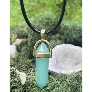 Pendentif en forme de crayon en fluorite verte naturelle, artisanal, vente en gros, pierre précieuse, décoration intérieure, cadeau, artisanat - Product Image 1