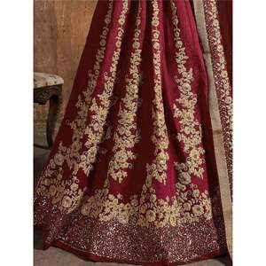 Conjunto de Lehenga Choli de Seda con Bordado Dori Color Granate para Bodas, Talla Grande - Product Image 2