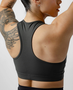 Ensemble de yoga 2 pièces léger pour femme, noir uni, legging taille haute, crop top dos nageur, sans couture, extensible dans les quatre sens, avec poches - Product Image 5