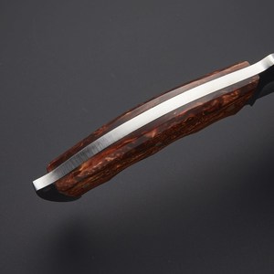Couteau utilitaire à lame fixe fait main sur mesure, acier D2, manche en résine, couteau de camping extérieur EDC, fabricant OEM ODM en gros - Product Image 3