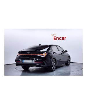 Hyundai Avante 1.6 2024/5 avec 14 986 km, conduite à gauche, sièges en cuir, caméra de recul - Product Image 2