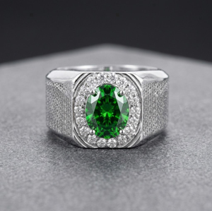 Anillo de Sello Ovalado para Hombre de Plata de Ley 925 con Esmeralda, Cuarzo y Circonita Cúbica, Engaste de Garras, Chapado en Plata, Clásico Cristiano - Product Image 1