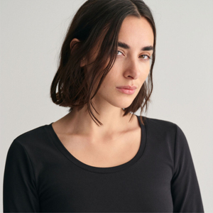 Camiseta Túnica Lisa para Mujer, Corte Holgado, Cuello Redondo, con Abertura Lateral, Venta al Por Mayor - Product Image 5