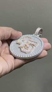 Collar Personalizado con Colgante de Diamante Moissanite Redondo de 45 Números, Chapado en Oro Rosa y Plata, Estilo Hip Hop, para Hombre - Product Image 2