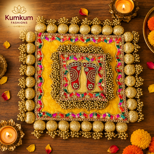 Tapis de centre de table Diwali Pooja Laxmi Charan Rangoli, forme carrée, fait main, en bois et métal, multicolore, taille personnalisée, pour la maison et les mariages - Product Image 1