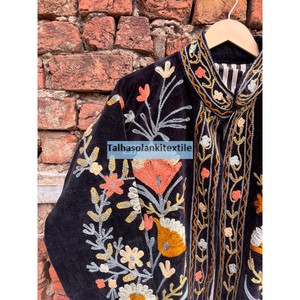 Chaqueta de terciopelo indio Suzani, chaqueta uzbeca bordada con forro interior de algodón, chaqueta estilo boho chic, abrigo para mujer - Product Image 3