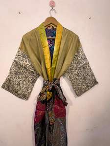 ชุดคลุมกิโมโนผ้าไหมปะติดปะต่อ - เสื้อคลุมไหมสีสันสดใสน้ำหนักเบา - ชุดคลุมอาบน้ำลายดอกไม้โบฮีเมียนสำหรับผู้หญิง - Product Image 2