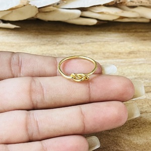 Bagues minimalistes de style moderne, bijoux en laiton délicats pour femmes, plaqué or 18 carats, bague simple et chic, géométrique, vente en gros/OEM/ODM - Product Image 2