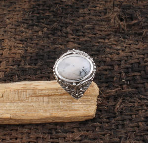 Bague Solitaire Classique Bohème Faite à la Main en Argent Sterling 925 avec Opale Dendritique Taille Brillant Sertie Clos, Idéale pour Mariage et Fêtes - Product Image 5