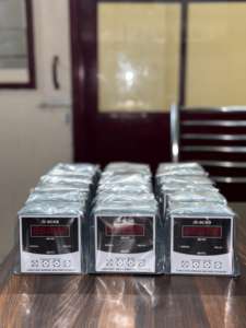 Machine à enrouler le fil en cône de tube à la pointe de la technologie avec compteur et contrôleur pour UTM haute vitesse - 994YC par Acxa - Product Image 4