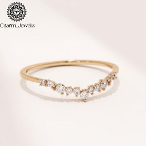 Anillo de Eternidad de Plata con Moissanita para Mujer, Corte Cojín, Engaste Pavé, Estilo Clásico, Anillo de Compromiso, Certificado IGI, Charm Jewells - Product Image 5