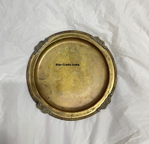 Plateau de service vintage en laiton avec bordure décorative embossée, plat décoratif traditionnel en laiton pour mariage et table à manger - Product Image 6