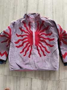 Veste d'hiver pour femme en velours brodé Suzani, style floral bohème ethnique, confectionnée à la main par un artisan indien, vente en gros pour l'exportation - Product Image 1