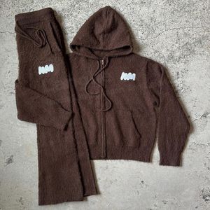 ชุดวอร์มขนแพะโมแฮร์คุณภาพสูงพร้อมโลโก้สั่งทำพิเศษสำหรับผู้ชาย เสื้อฮู้ดซิปและกางเกงขายาวทรงบาน ชุดถักสำหรับฤดูหนาว - Product Image 2