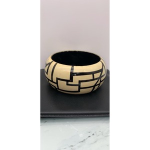Conjunto de Brazaletes de Madera de Diseño Moderno y Alta Calidad para Mujer, de la India, por Belladec - Product Image 4