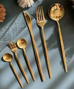 Juego de Cubiertos para Comedor Inspirado en una Mansión de Millonarios, Venta al Por Mayor - Product Image 5