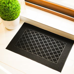 Tapis d'entrée commercial en caoutchouc GeoLattice avec support en PVC antidérapant, motif géométrique en losange, haute résistance - Product Image 1