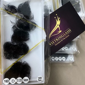 ขนตาปลอมสำเร็จรูป ทำมือ ขนสังเคราะห์ แบบเพิ่มวอลลุ่ม 10D/14D/16D/20D สีดำด้านธรรมชาติ ปลายแหลม ฐานเรียว  รับทำโลโก้ตามสั่ง - Product Image 6