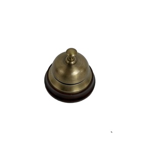 Campana de Escritorio de Latón con Base de Madera, Acabado Antiguo, Campana de Llamada Vintage para Recepción de Hotel, Tienda, Oficina, Decoración del Hogar - Product Image 1