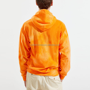 Sweat à capuche oversize tendance avec tissu polaire chaud, conçu pour la mode streetwear et les tenues d'hiver confortables au quotidien - Product Image 3