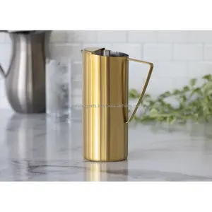 Carafe élégante en métal nickelé pour l'hôtellerie et la maison, design de luxe écologique par Zahid Exports - Product Image 2