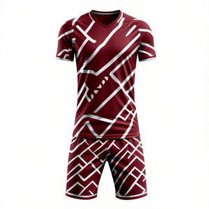 Tenue de joueur de football personnalisée, maillot de football, short, vêtements de sport pour l'entraînement et les matchs, tissu respirant à séchage rapide, design d'équipe personnalisé - Product Image 1