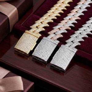 Collier pour homme style rappeur 20MM, serti de diamants Moissanite, en argent 925, style Hip Hop, disponible à la vente - Product Image 4