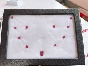 Conjunto de Joyería de Rubíes Naturales de Liberia de 8.65 Ct, Conjunto de Pendientes y Colgante de Rubí para Mujer, 100% Metal Precioso, Joyería Rectangular de Lujo - Product Image 2