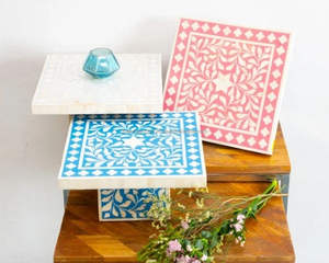 Soporte para Pastel con Incrustaciones de Hueso, Hecho a Mano, Expositor de Postres Único y Decorativo para Bodas, Fiestas y el Hogar - Product Image 5