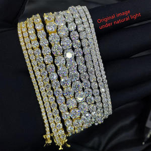 Pulseras de tenis unisex de lujo ligero, chapadas en oro de 10K/18K, con diamantes certificados IGI de corte brillante y duradero. - Product Image 4