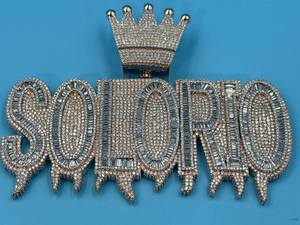 Colgante de nombre con corona Iced Out, dije de letra personalizado con efecto goteo, de Plata de ley 925 y Diamante de moissanita, pieza llamativa estilo Hip Hop - Product Image 4