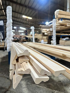 Moulures décoratives en bois traditionnelles pour la décoration de bâtiments, faciles à installer, durables, écologiques, surface brute - Product Image 4