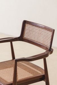 Fauteuil de salon en teck massif avec assise et dossier en rotin naturel tressé à la main, design artisanal de meubles relaxants - Product Image 2