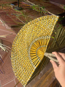 Abanico de Bambú Hecho a Mano Ecológico de Última Tendencia 2026 con Forro de Paja, Tejido en Vietnam, Decoración para Fiestas, Fuente de Exportación Premium - Product Image 3