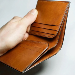 Portefeuilles en cuir pour hommes faits à la main, minces, à double pliage, avec protection RFID, fournisseur OEM, personnalisation de la marque, qualité export, vente en gros. - Product Image 6