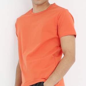 Camiseta Personalizada Ecológica de Secado Rápido para Hombre, Mezcla de Algodón/Poliéster, Estampada, Lisa, Manga Corta, Fabricante OEM ODM - Product Image 4