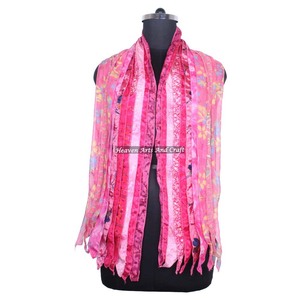 Écharpe vintage en soie à 10 bandes Patti pour filles SC045 – Stole tendance avec patchs de sari indien, écharpe réversible colorée - Product Image 4