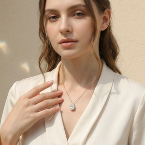 Collar con Colgante de Gota de Agua de Moissanita Pera Minimalista Francés, Chapado en Oro de 18K, Plata 925, Joyería Fina, Colgantes y Dijes de Diamantes - Product Image 1