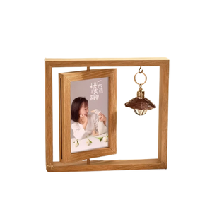 Cadre photo rotatif double face en MDF avec ornement lanterne suspendu – Présentoir photo 6 pouces, 23 × 21,5 cm - Product Image 2