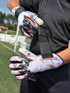 Nouvelles Gants de Gardien de But Professionnels en Latex Imperméables et Respirants avec Protection des Doigts et Sangle de Poignet Ajustable - Product Image 3